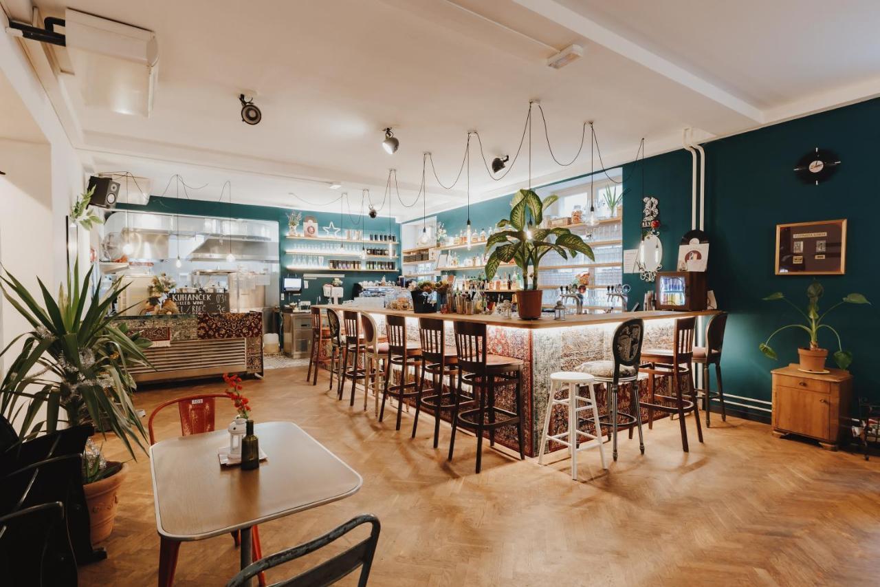 Party Hostel Zzz 류블랴나 외부 사진