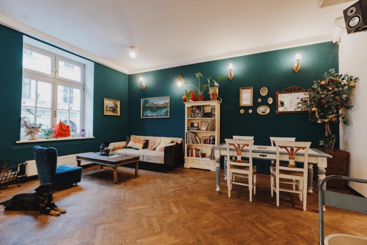 Party Hostel Zzz 류블랴나 외부 사진