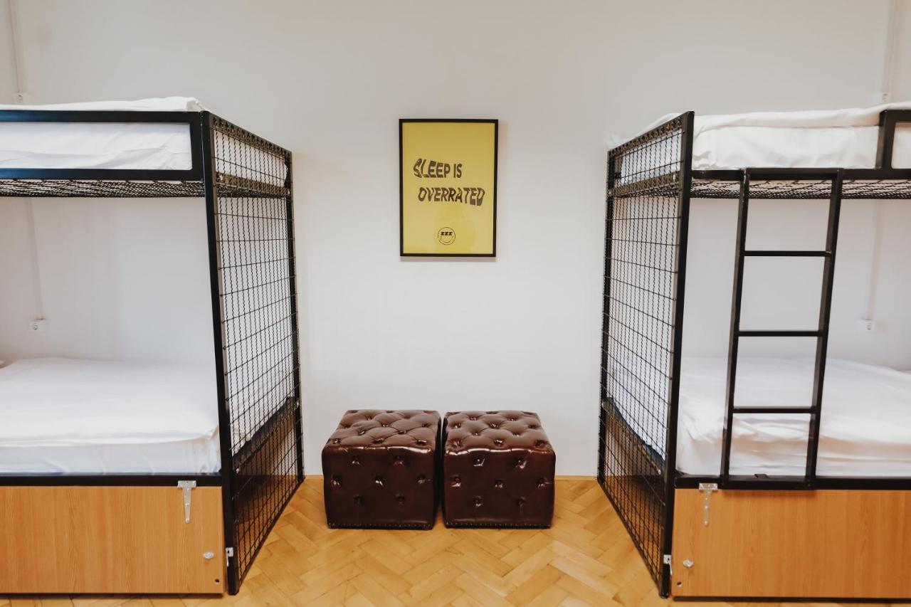 Party Hostel Zzz 류블랴나 외부 사진