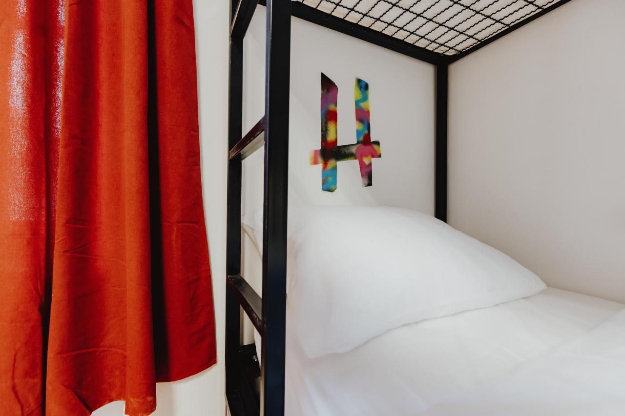 Party Hostel Zzz 류블랴나 외부 사진