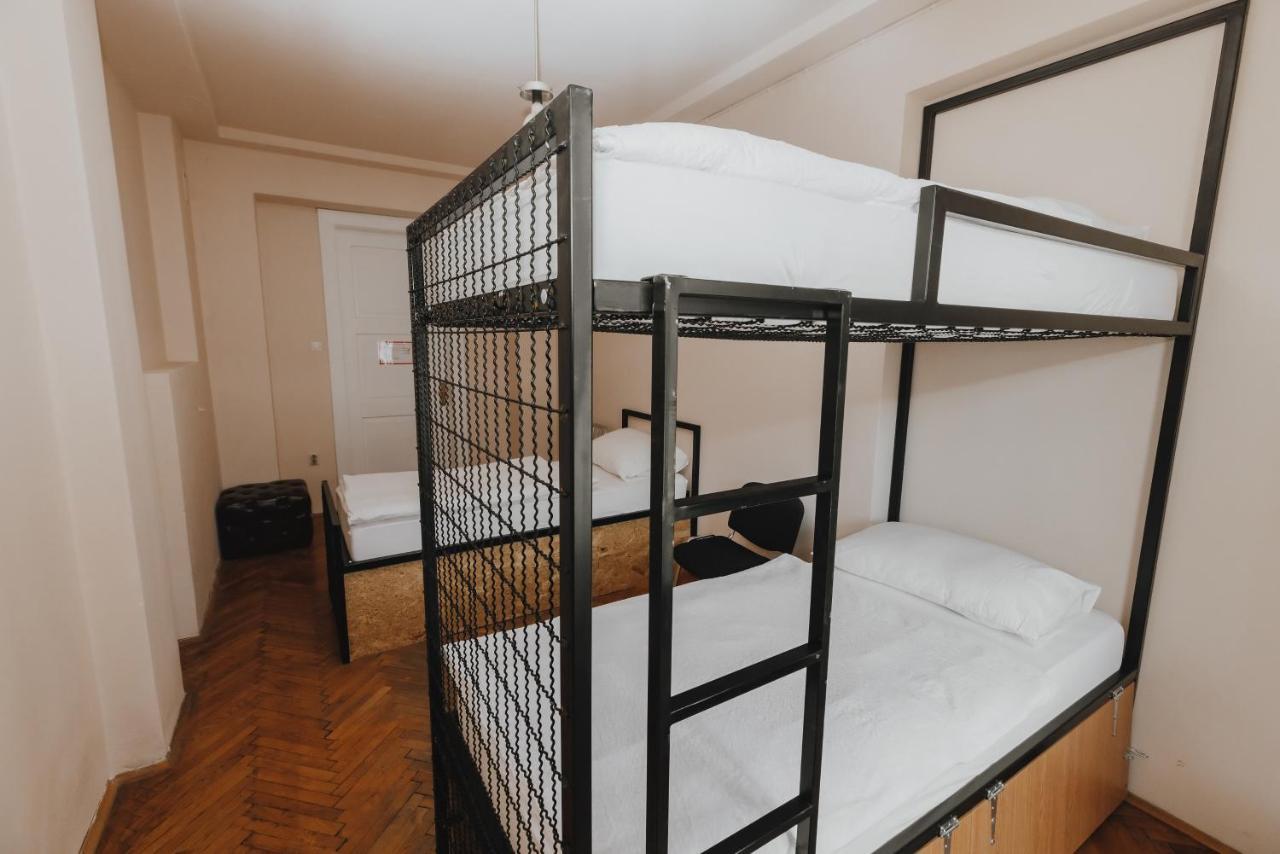 Party Hostel Zzz 류블랴나 외부 사진