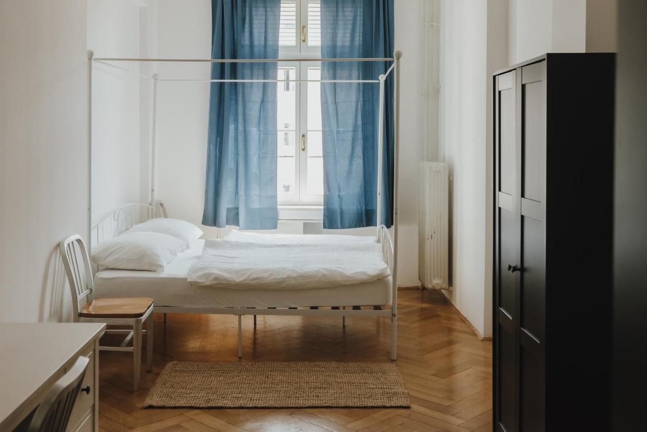 Party Hostel Zzz 류블랴나 외부 사진