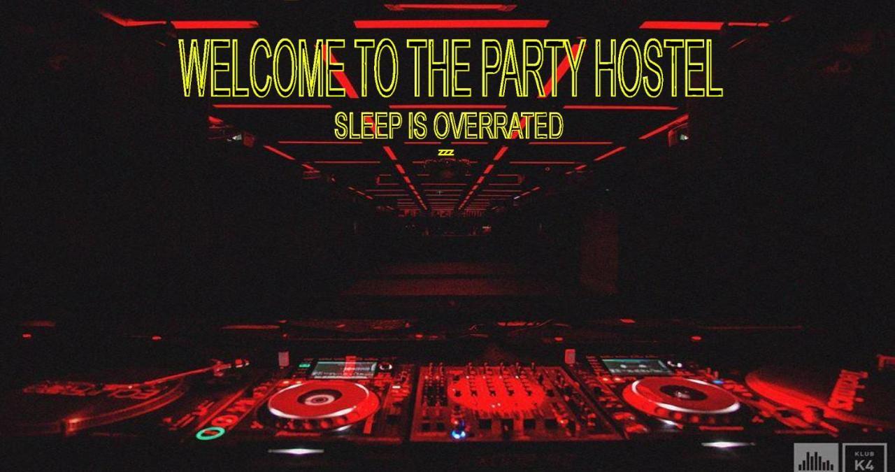 Party Hostel Zzz 류블랴나 외부 사진